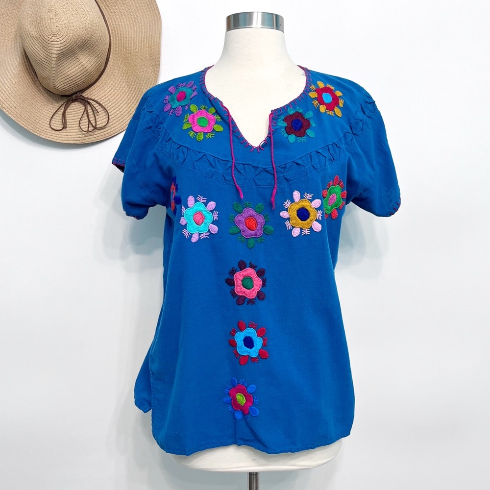 vintage | mexican huipil embroidered peasant top handmade blue floral m